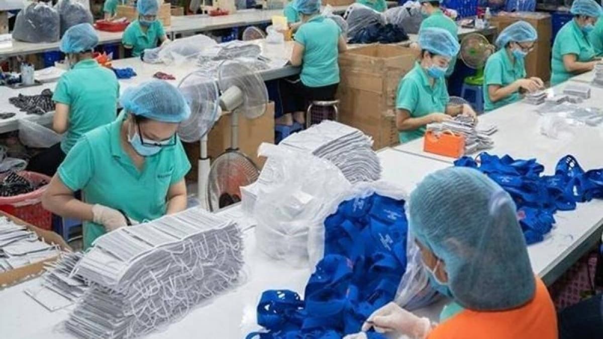 Medical face mask exports enjoy sharp recovery