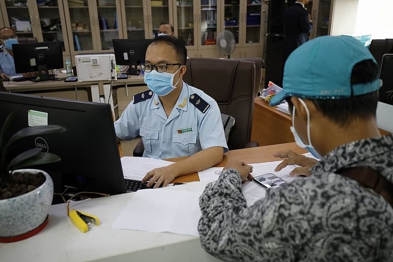 Customs sector worked closely with enterprises to overcome difficulties