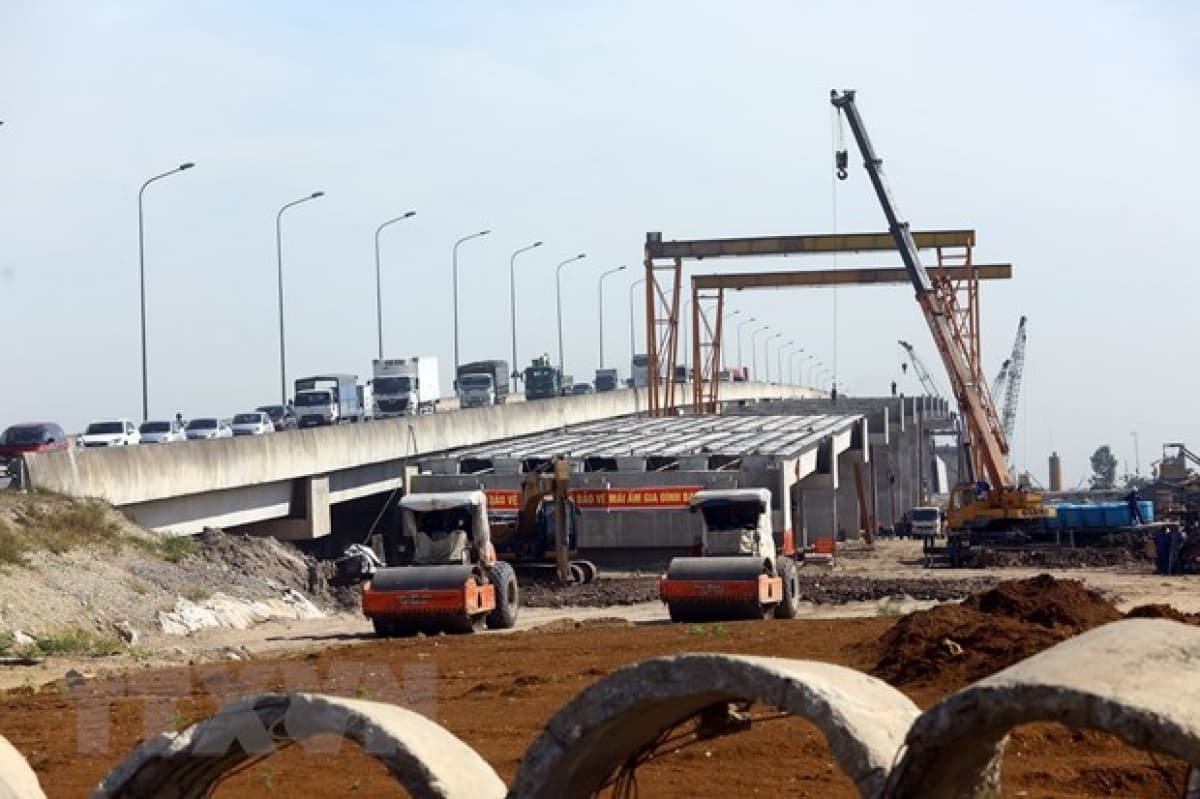 Vietnam makes all-out efforts to boost public investment disbursement