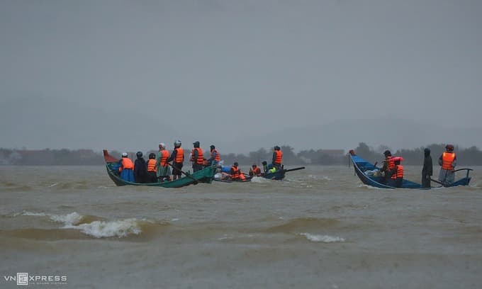 Storm Saudel gains strength, on course for flood-prone central Vietnam