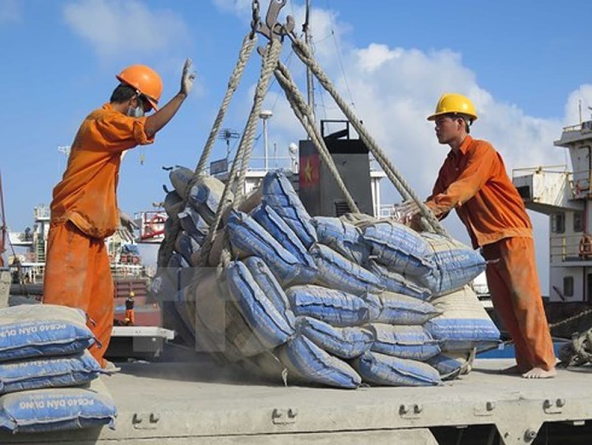 Cement and clinker exports skyrocket over past decade