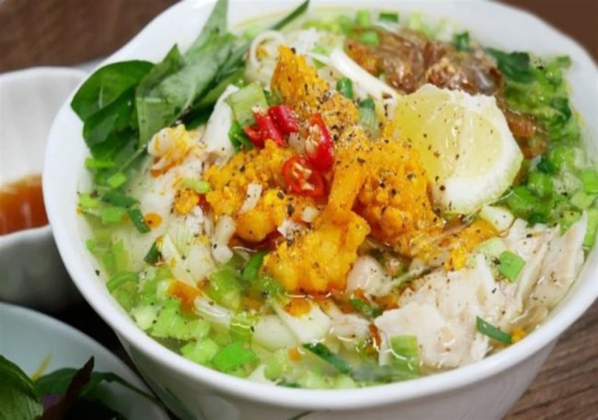 Delicious fish noodle soup in Kien Giang
