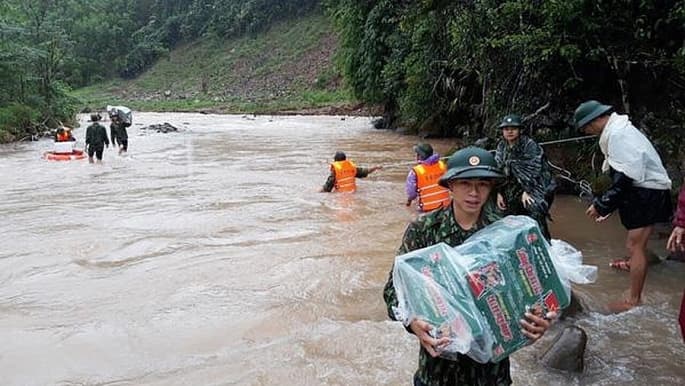 UK announces £500,000 flood-hit Central VN