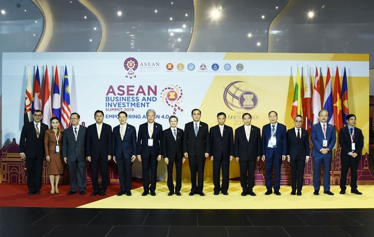 Vietnam to host series of int'l business summits