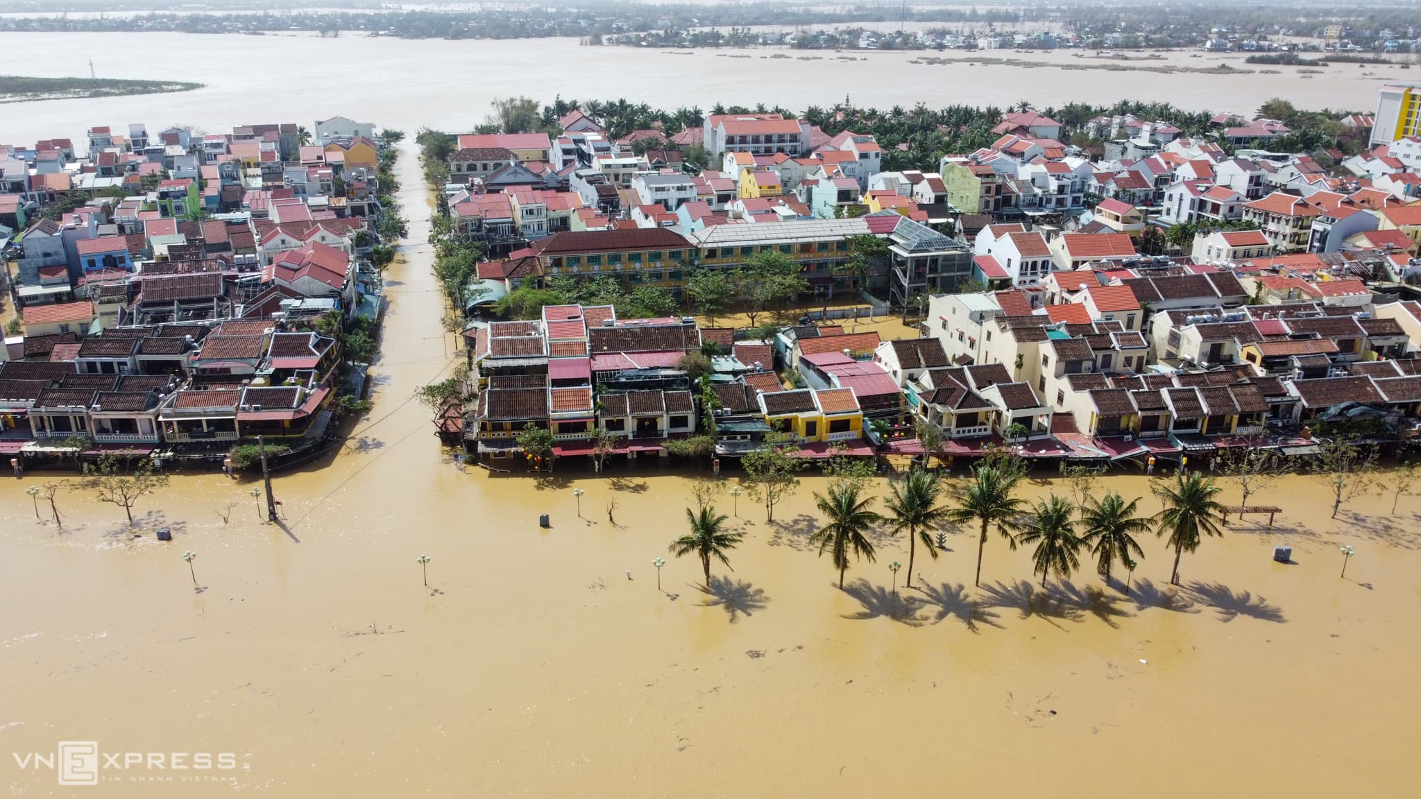 Central Vietnam residents go through hell and high water