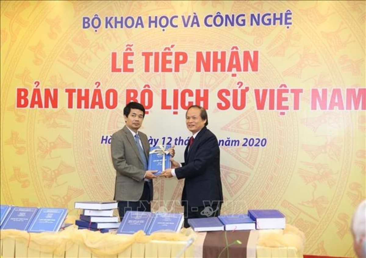 Science ministry receives draft Vietnamese history