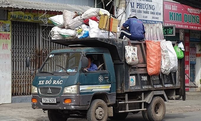 Paid recycling drive to help HCMC turn the tide on trash