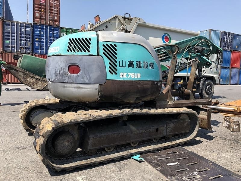 19 containers of used machines, equipment not received