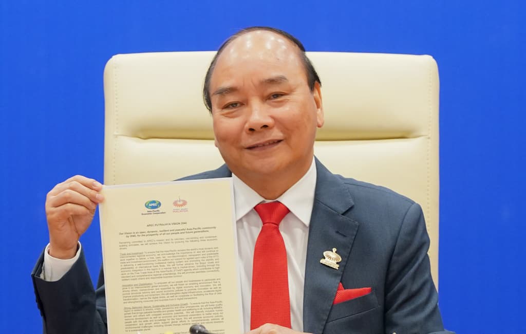 APEC needs to uphold spirit of unity and responsibility as road to recovery remains long