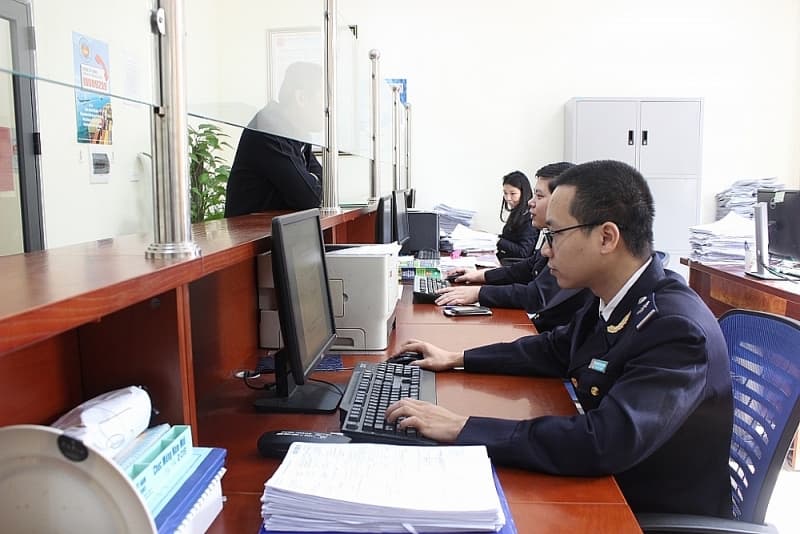 11 Customs Departments pilot scheme for recruitment examination for leaders at team level