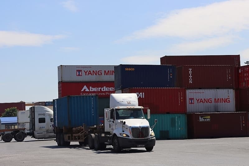 Regulations on temporary import for re-export revised