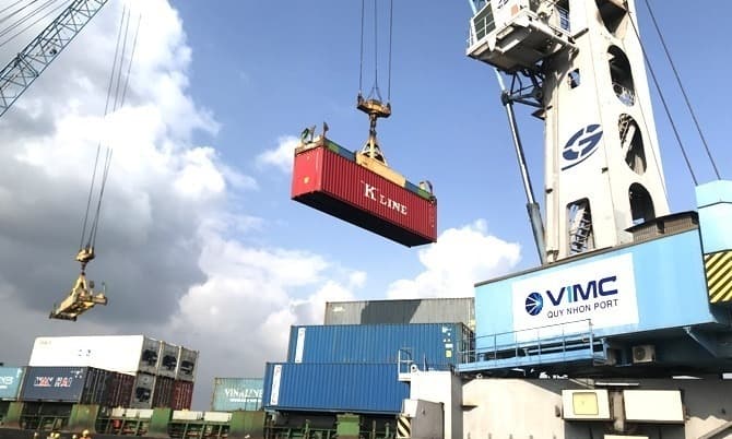 Vietnam wants to cut logistics cost to improve goods competitiveness