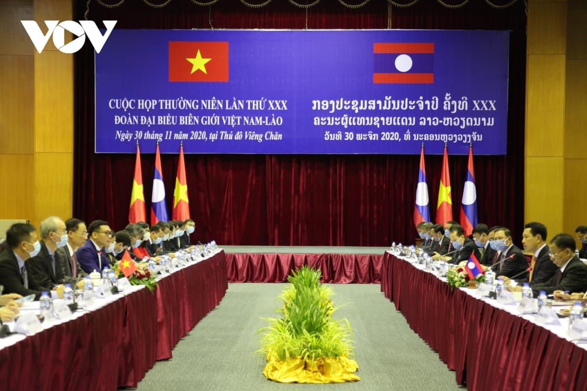 Vietnam, Laos may resume customs clearance for goods at border gates