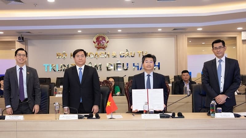 UOB secures more than S$3 billion of FDI into Vietnam