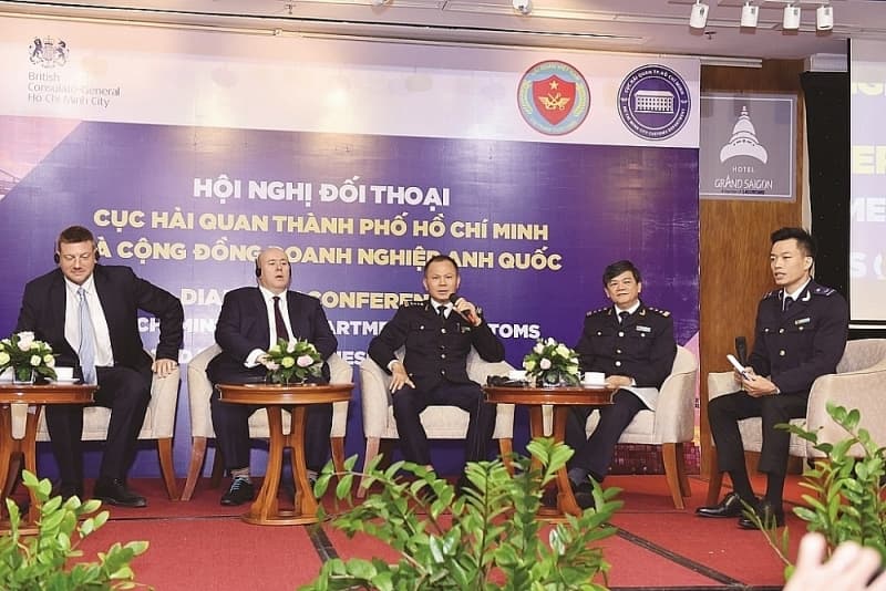 Experience in performing dual task largest customs unit in country
