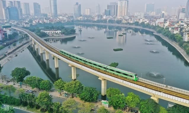 Hanoi metro test run for safety evaluation finally begins