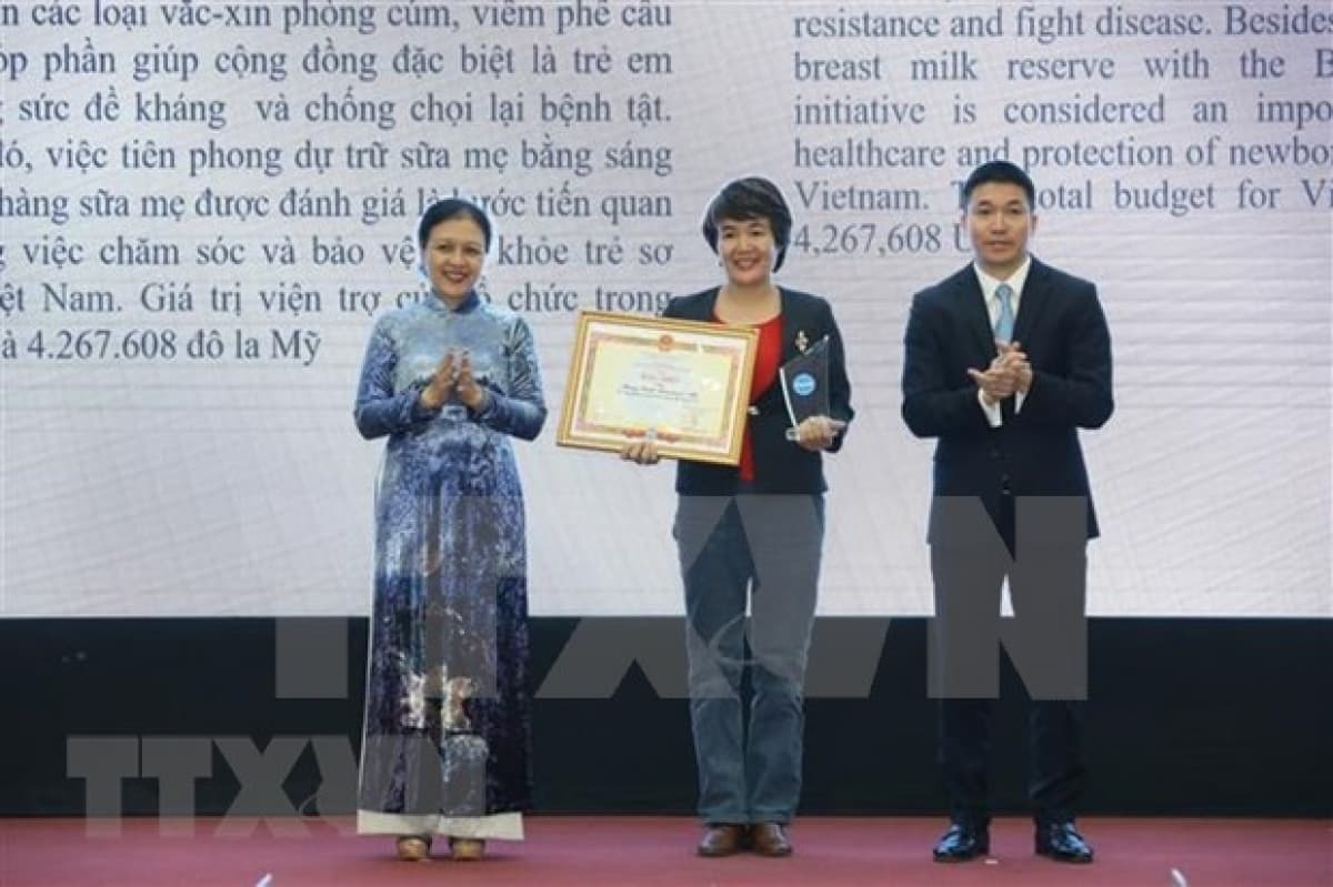 50 foreign NGOs receive VUFO certificate of merit