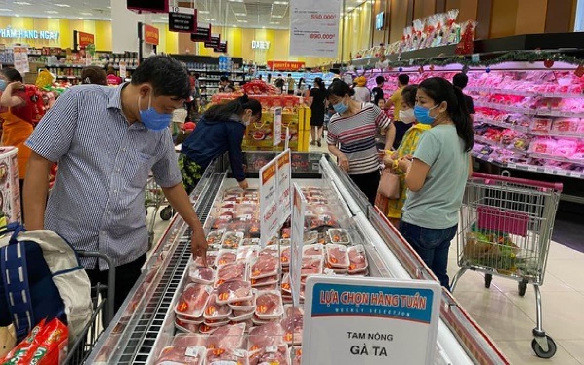 HCM City retailers seek to stimulate Tet demand