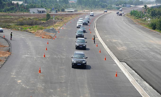 Expressway lengthened to shorten HCMC - Mekong Delta travel time