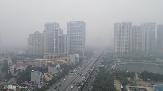 Garbage overload, road construction blamed as Hanoi air quality takes a dive
