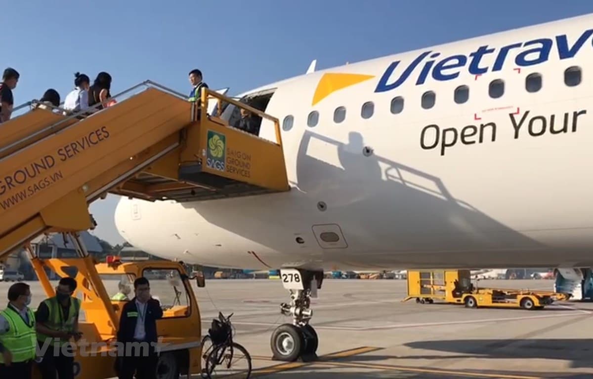 Vietravel Airlines officially launches first charter flights