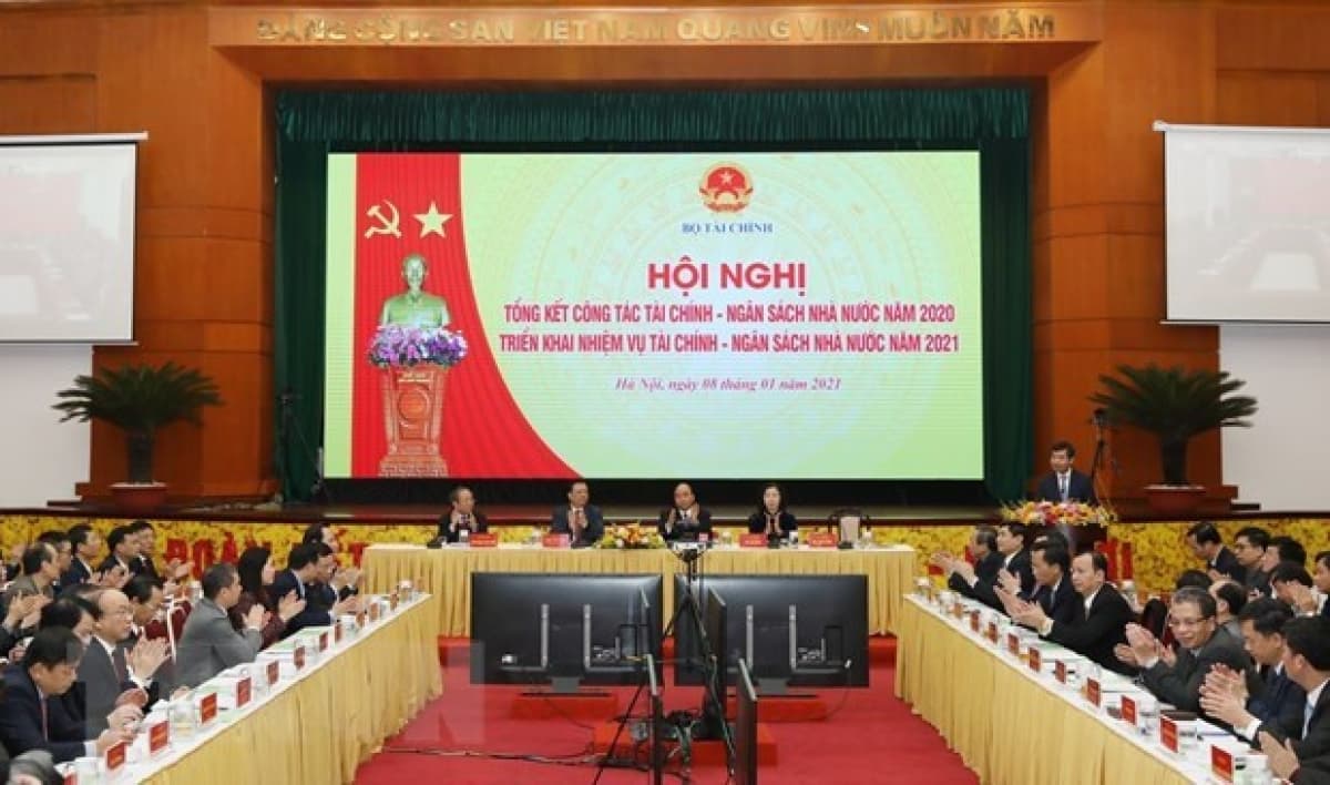 Financial sector must try to free up resources for national development: PM