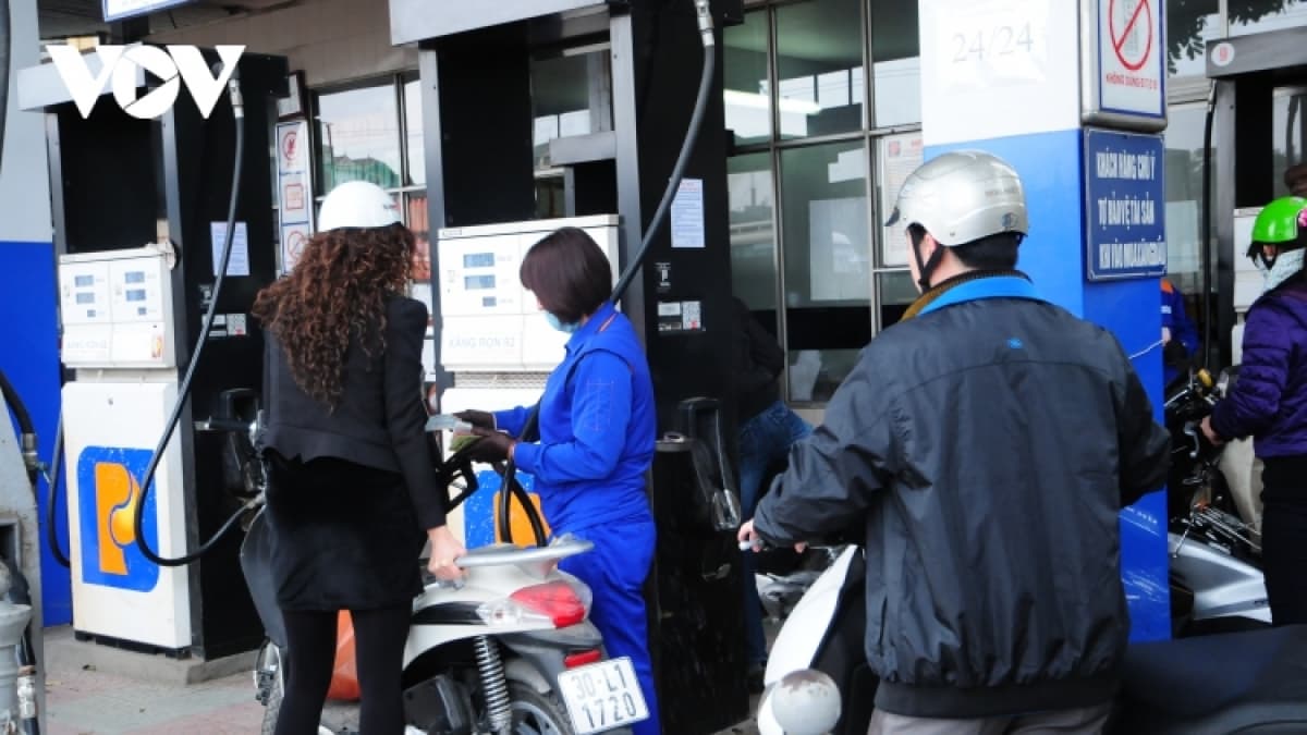 Petrol prices continue to rise on January 11