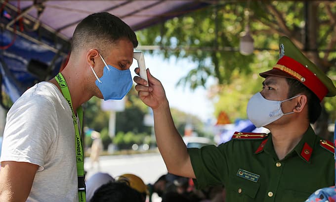 After surviving 2020, foreigners hope for end of Covid-19, family reunion
