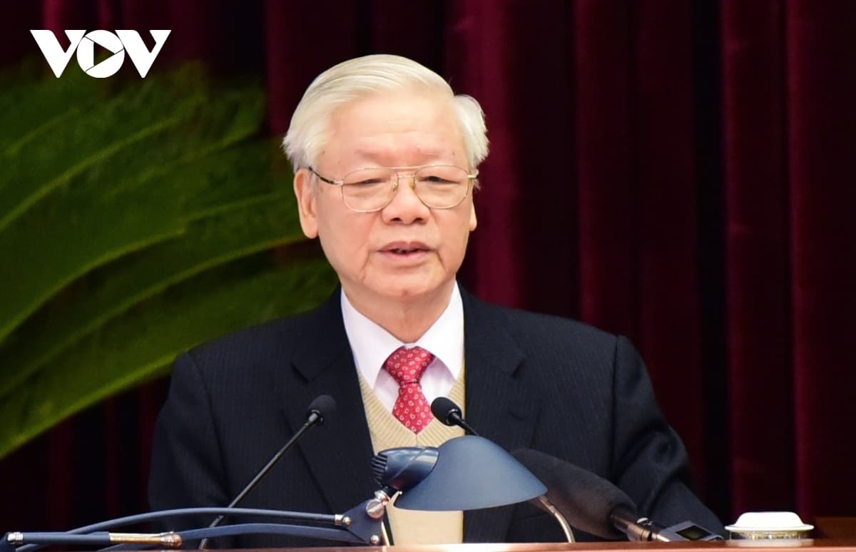 Personnel work in focus at 15th plenum of Party Central Committee