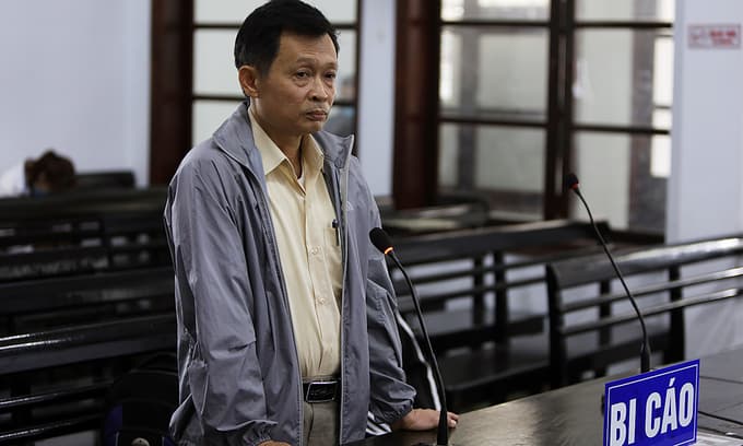 Former foreign affairs official jailed for forging papers to get US visa