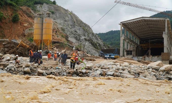 Illegal exit, entry must be tackled: PM