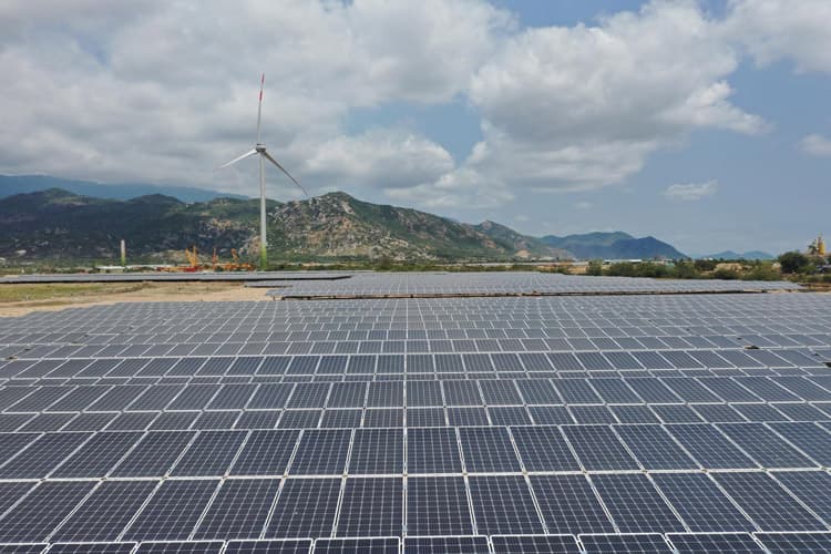 Better infrastructure is way to absorb surge in renewable energy production: experts