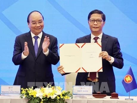 Vietnam stays firm with development orientations: Indonesian expert