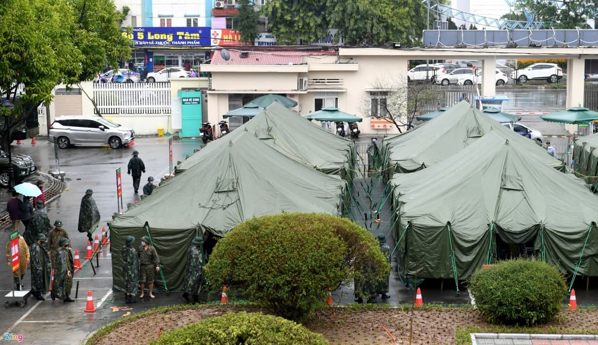 Hanoi field hospital set up in only four hours