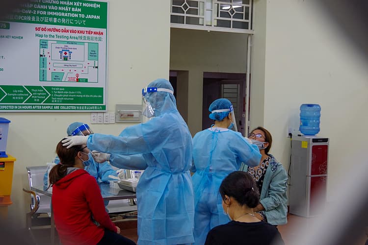 Medical staff fight sleep, fatigue in HCMC