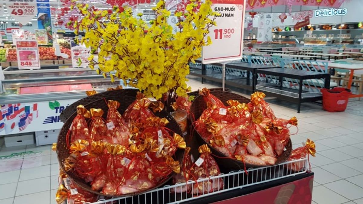 Supermarket goods in ample supply, but fewer consumers on New Year’s Day