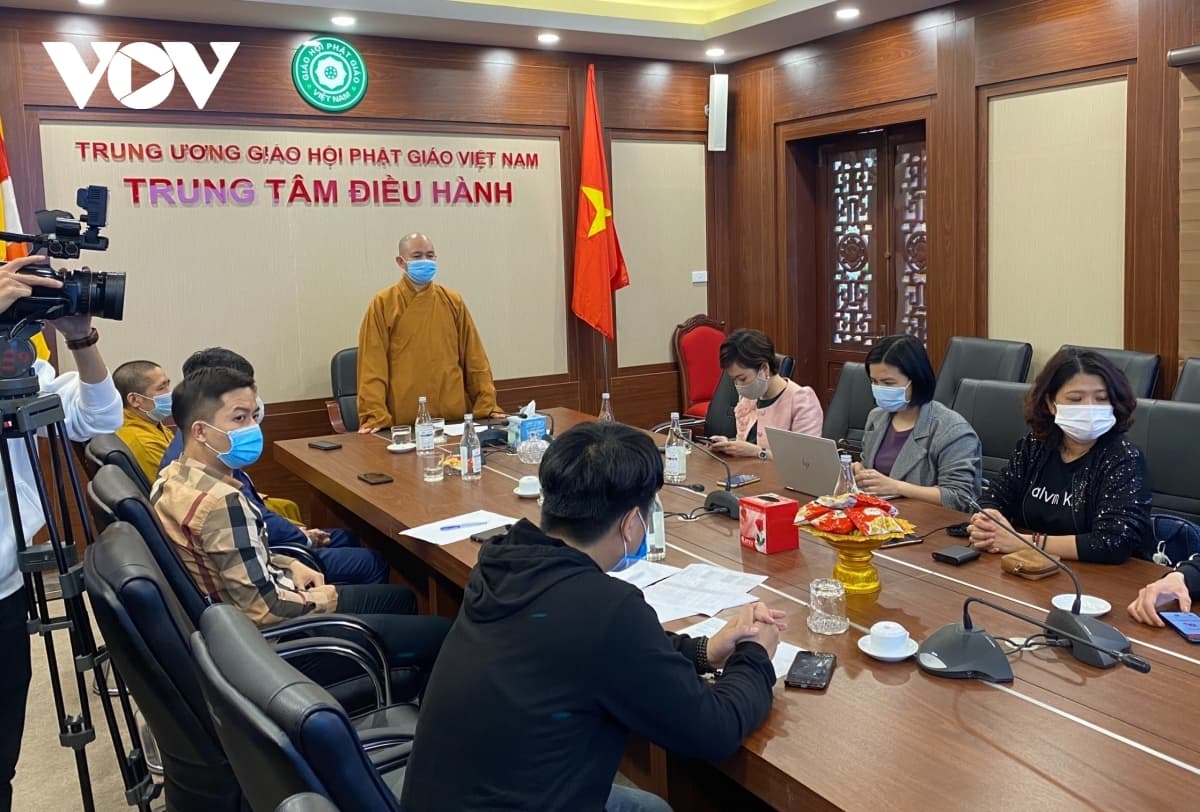 Buddhists pray online due to COVID-19 outbreak