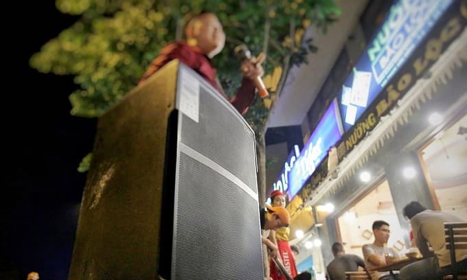 HCMC chief wants stringent action against karaoke commotion