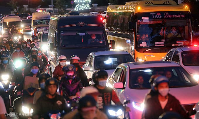 Da Lat to get first ever traffic lights to ease congestion