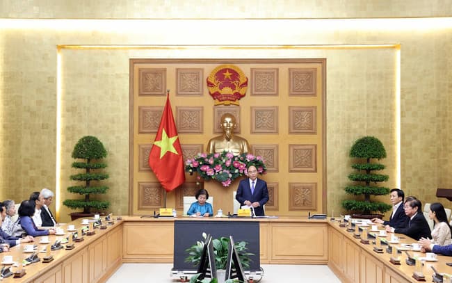 PM Praises Good Deeds Sowed By Vu A Dinh Scholarship Fund