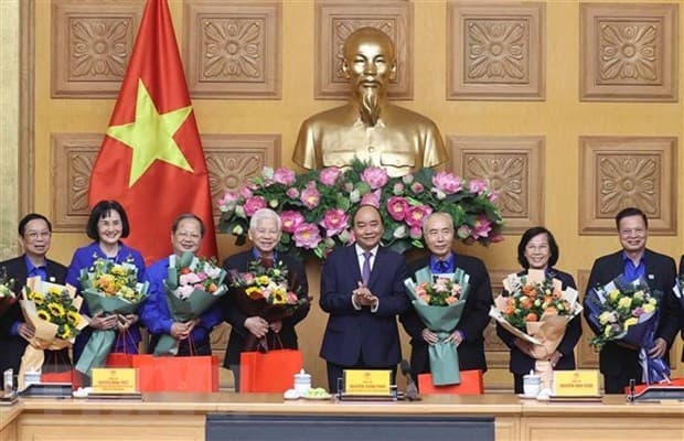 Prime Minister meets generations of youth union officials