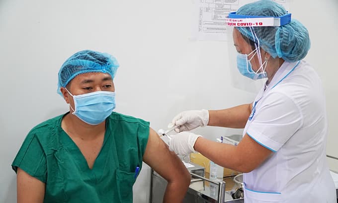 AstraZeneca Covid-19 vaccine delivery to Vietnam via Covax could be delayed: health ministry