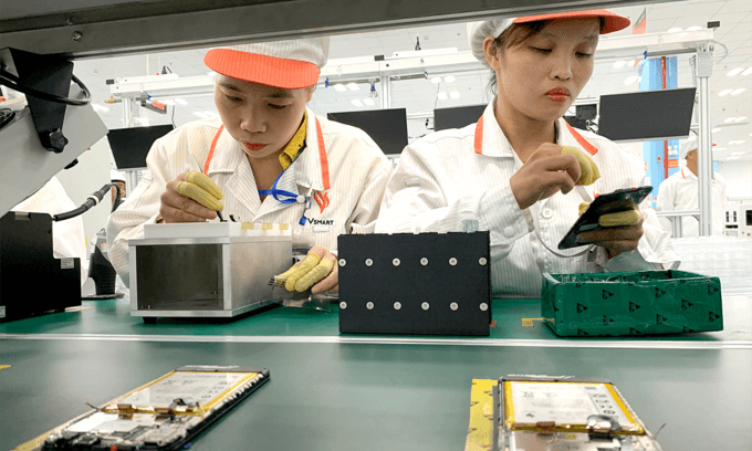 Vingroup eyes $500 mln convertible bond issue in Singapore