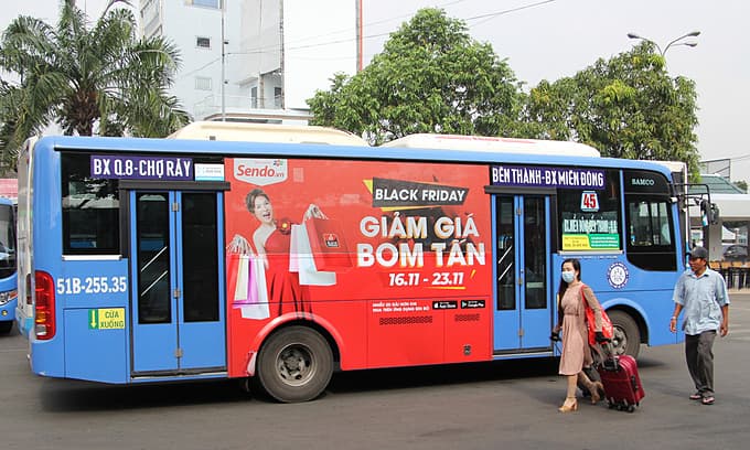 HCMC says public bus ads should continue