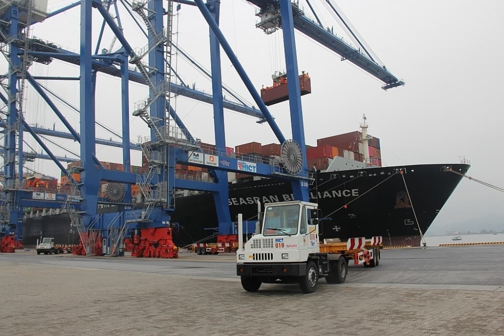 Achieving more than US$122 billion, import-export prospered in the first quarter of the year