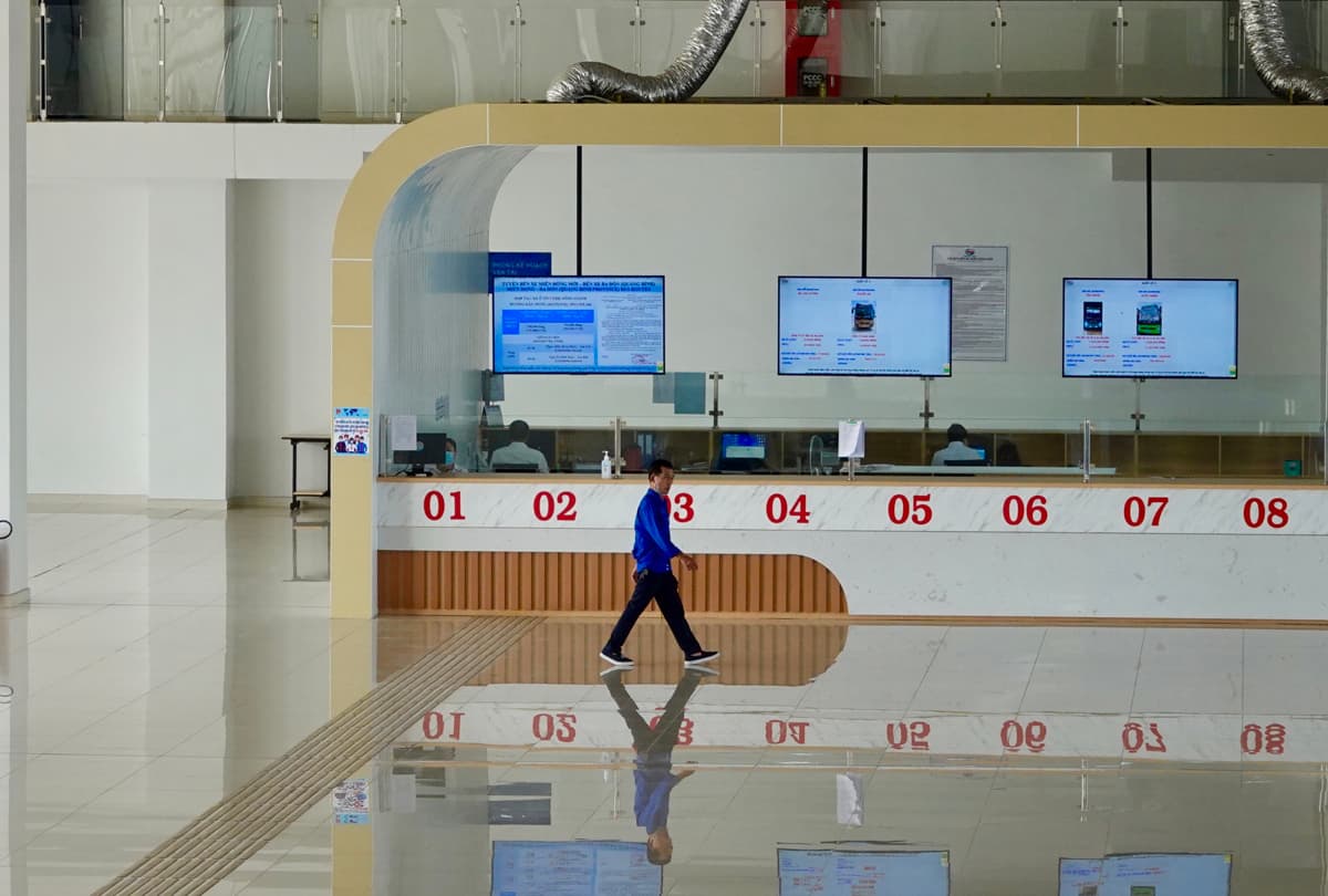 Vietnam's largest bus terminal struggles to shift gears