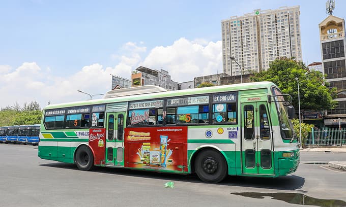 Prude HCMC fails to develop rational public bus ads policy