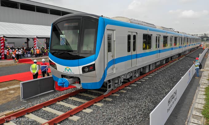 Faults found in more beams in HCMC metro