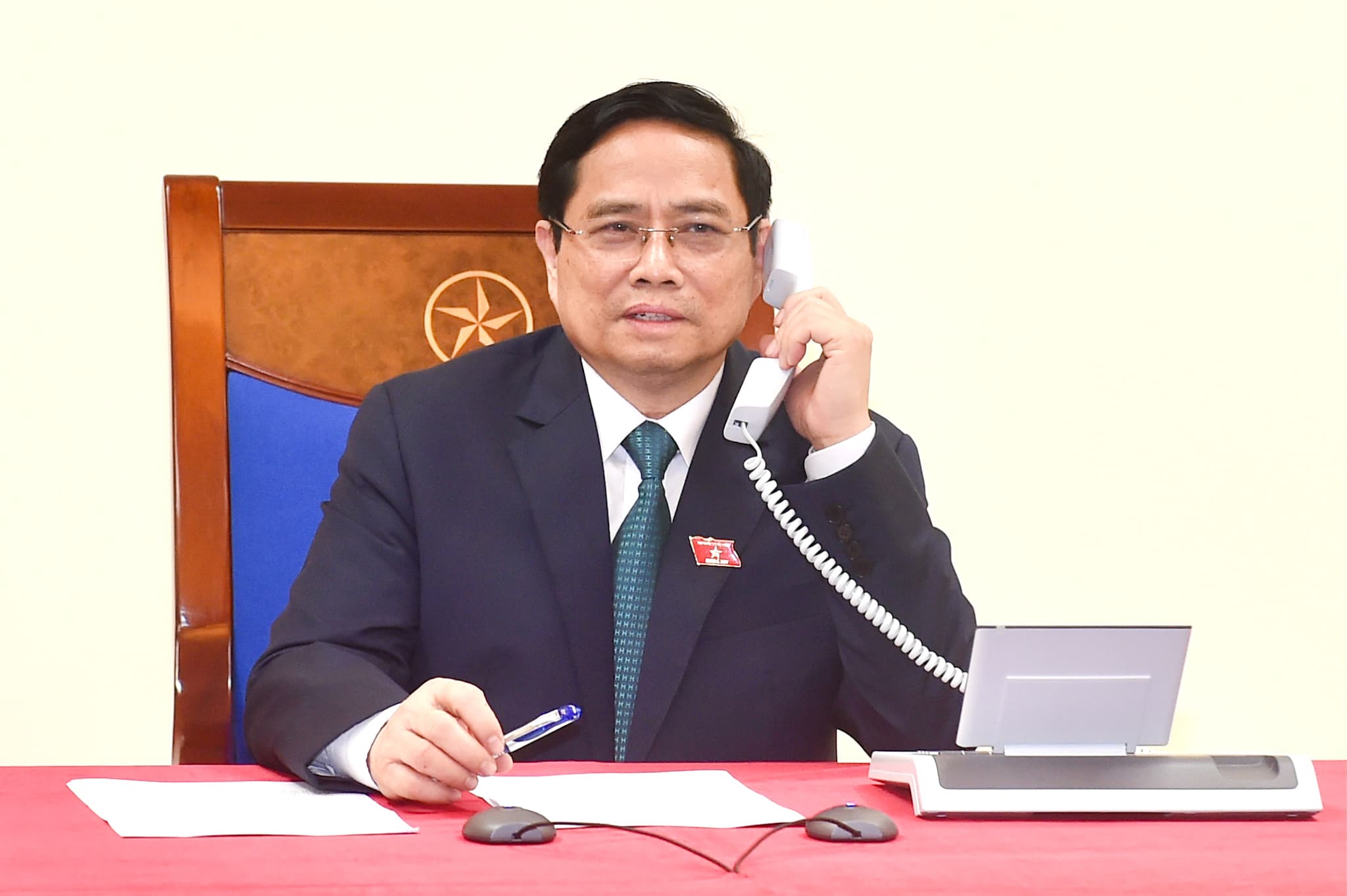 First foreign leaders congratulate Viet Nam’s newly-elected PM over phone