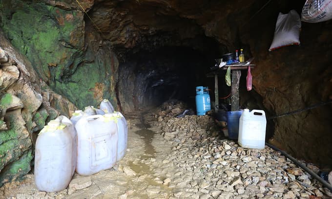 Illegal miners chased away from Quang Nam gold mine